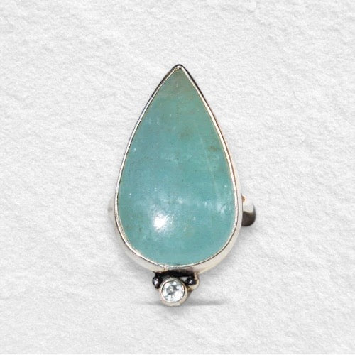 DROPLET RING: Aquamarine & Aquamarine facet
