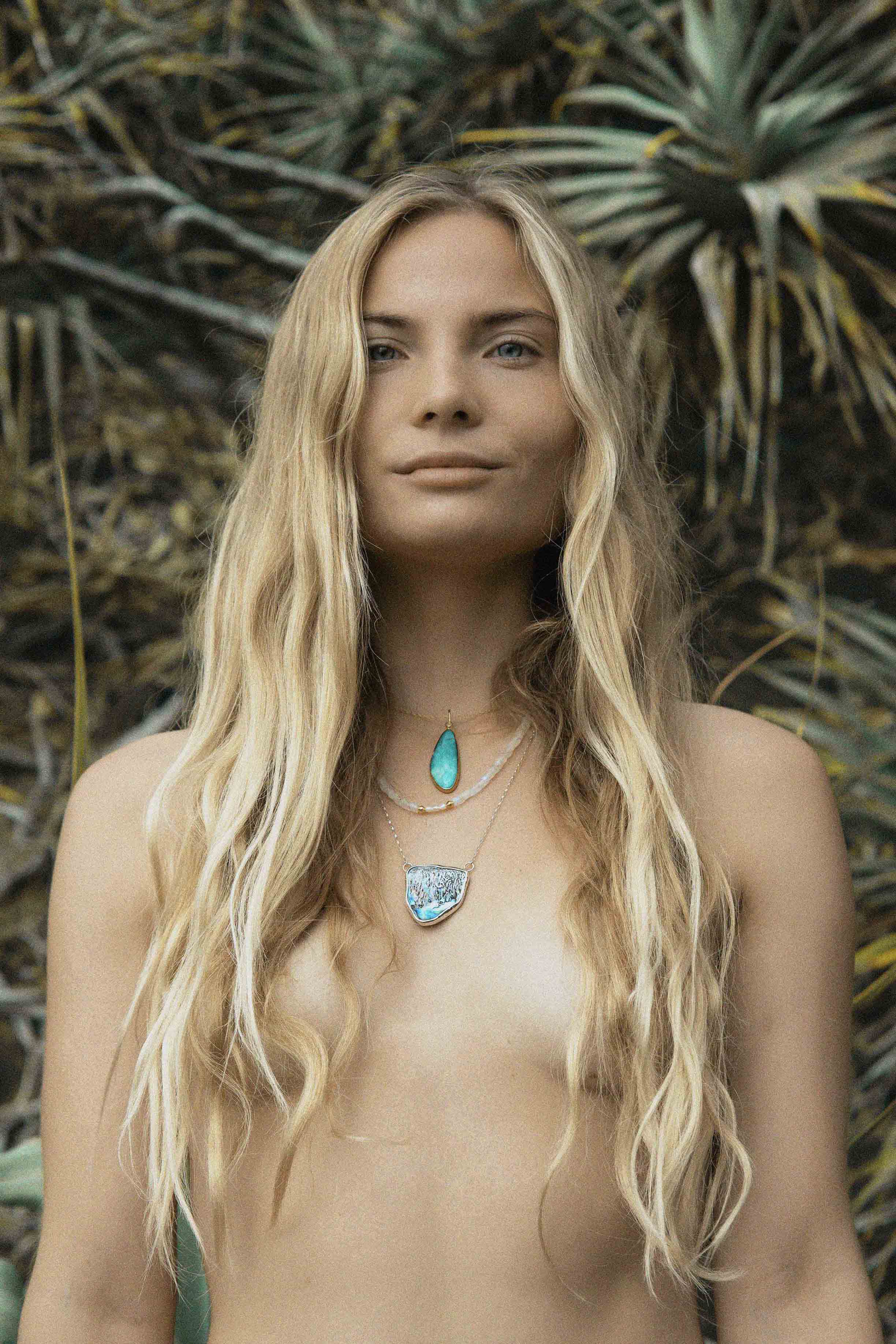 ALCHEMY NECKPIECE: Paua Shell