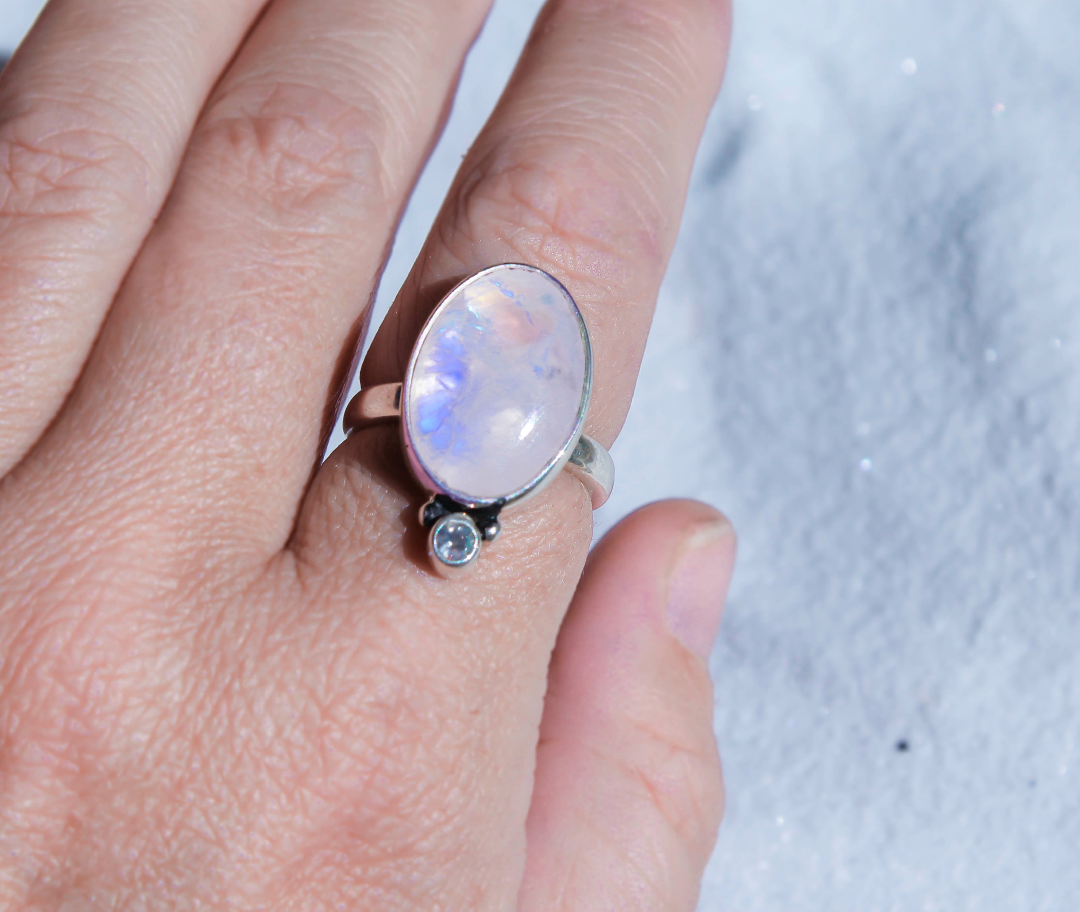 DROPLET RING: Moonstone & White Topaz