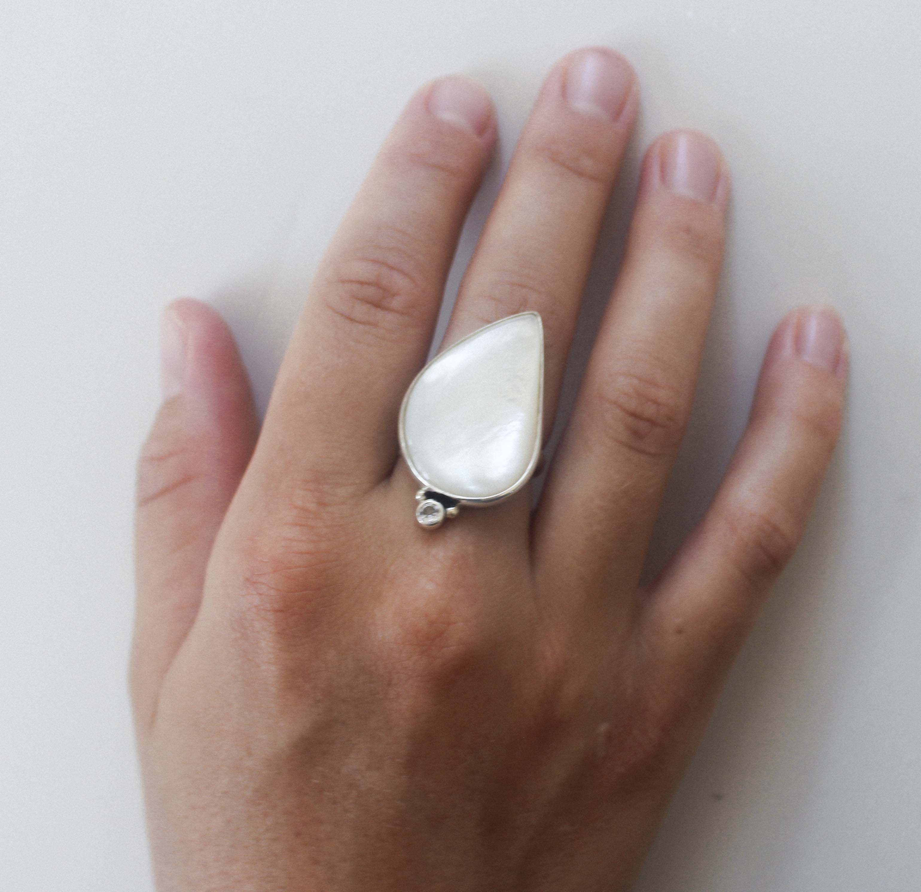 DROPLET RING: Mother of Pearl & White Topaz