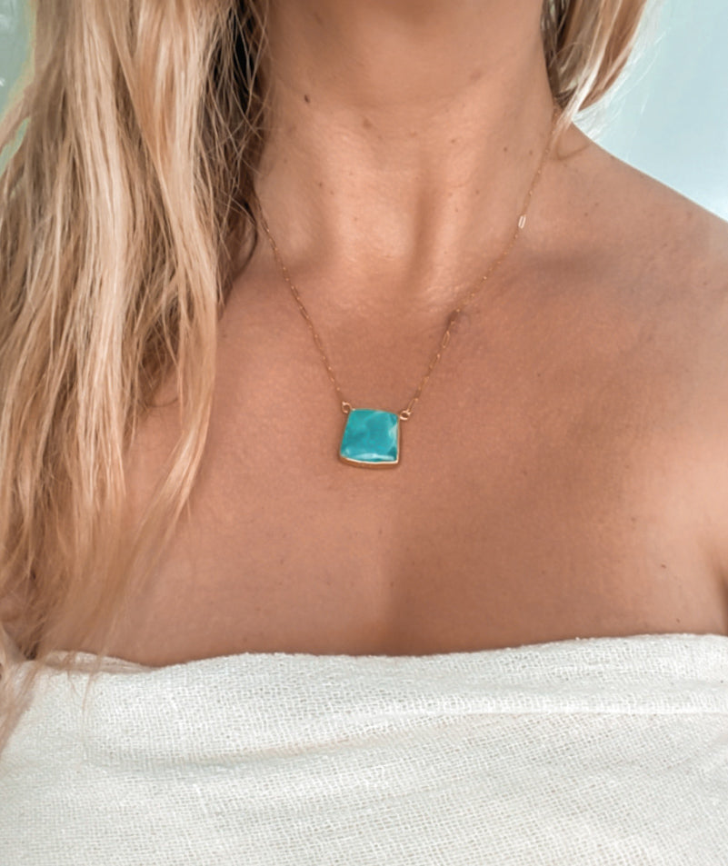 ALCHEMY NECKPIECE: Amazonita