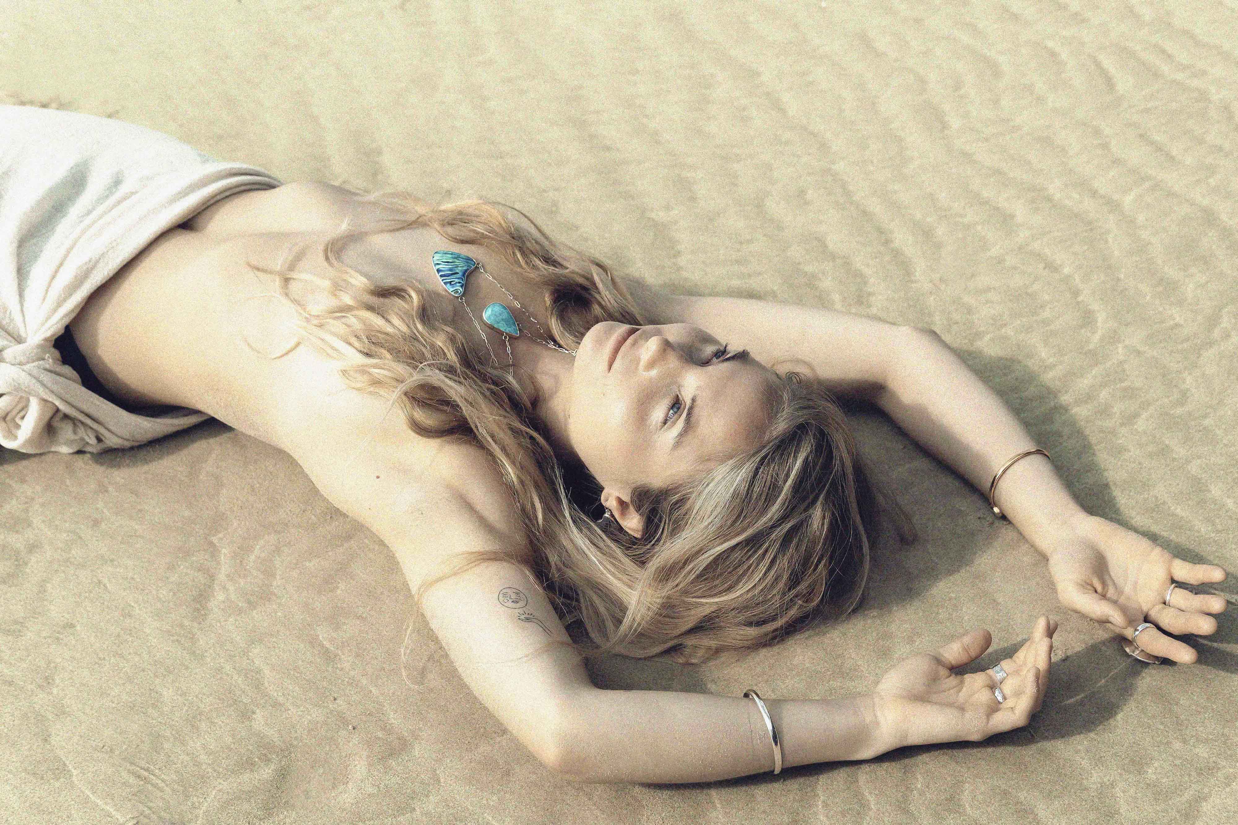 ALCHEMY NECKPIECE: Paua Shell