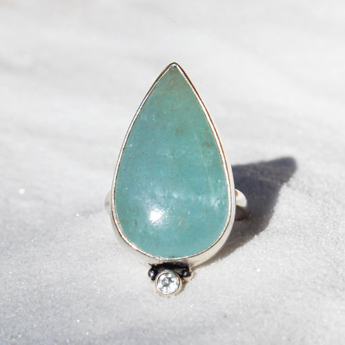 DROPLET RING: Aquamarine & Aquamarine facet