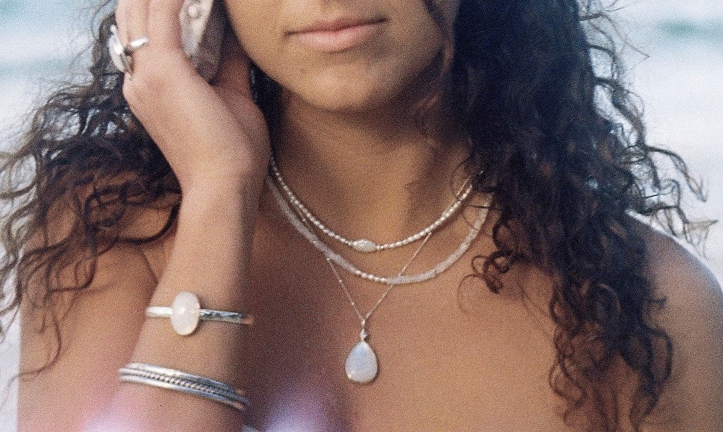 TEMPLE NECKLACE: Moonstone & Pearl - GOLD