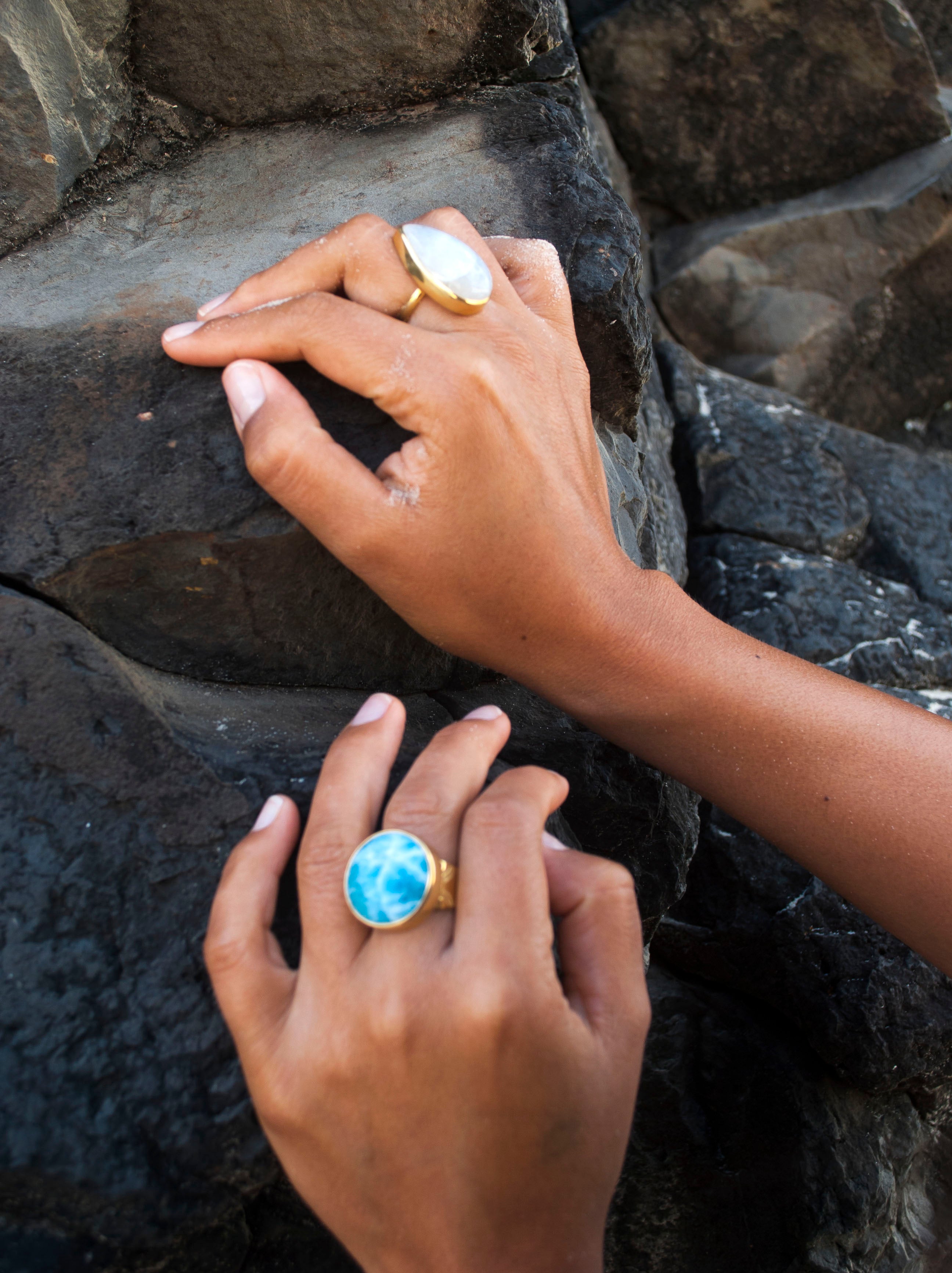 VENUS RING: Larimar