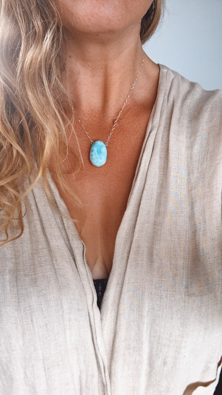 ALCHEMY NECKLACE : Larimar