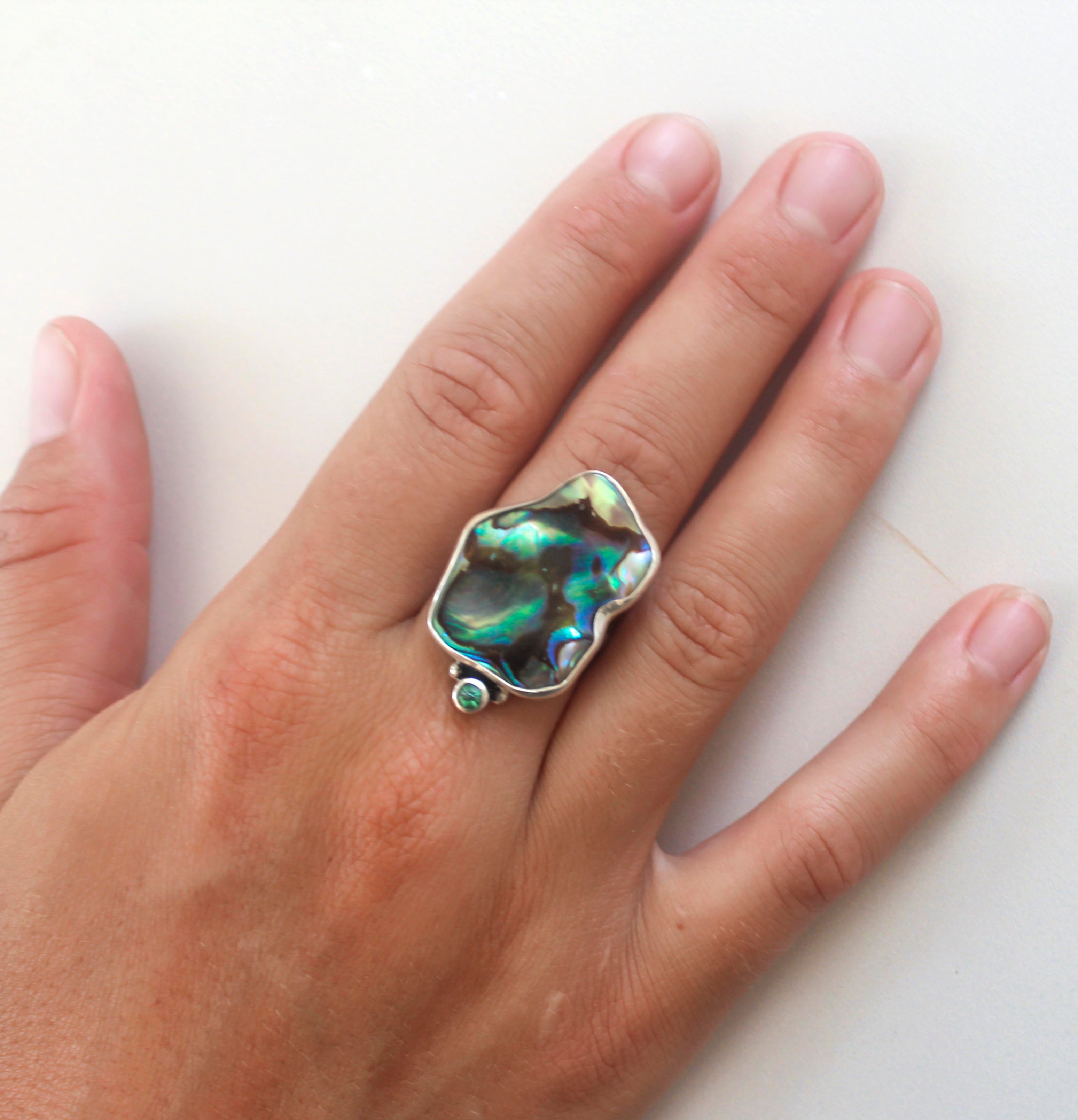 DROPLET RING: Paua Shell & Emerald