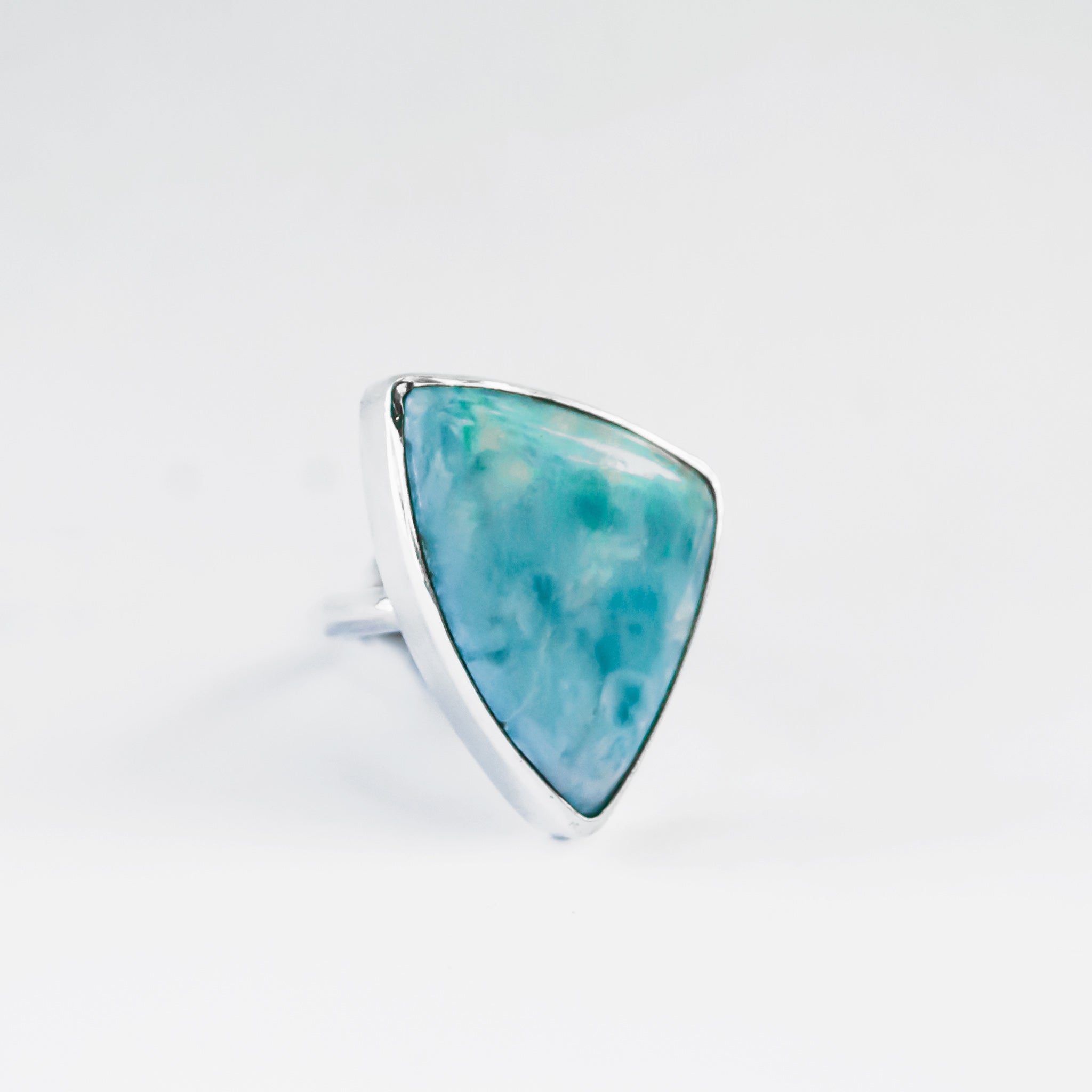 LIGHT RING: Larimar