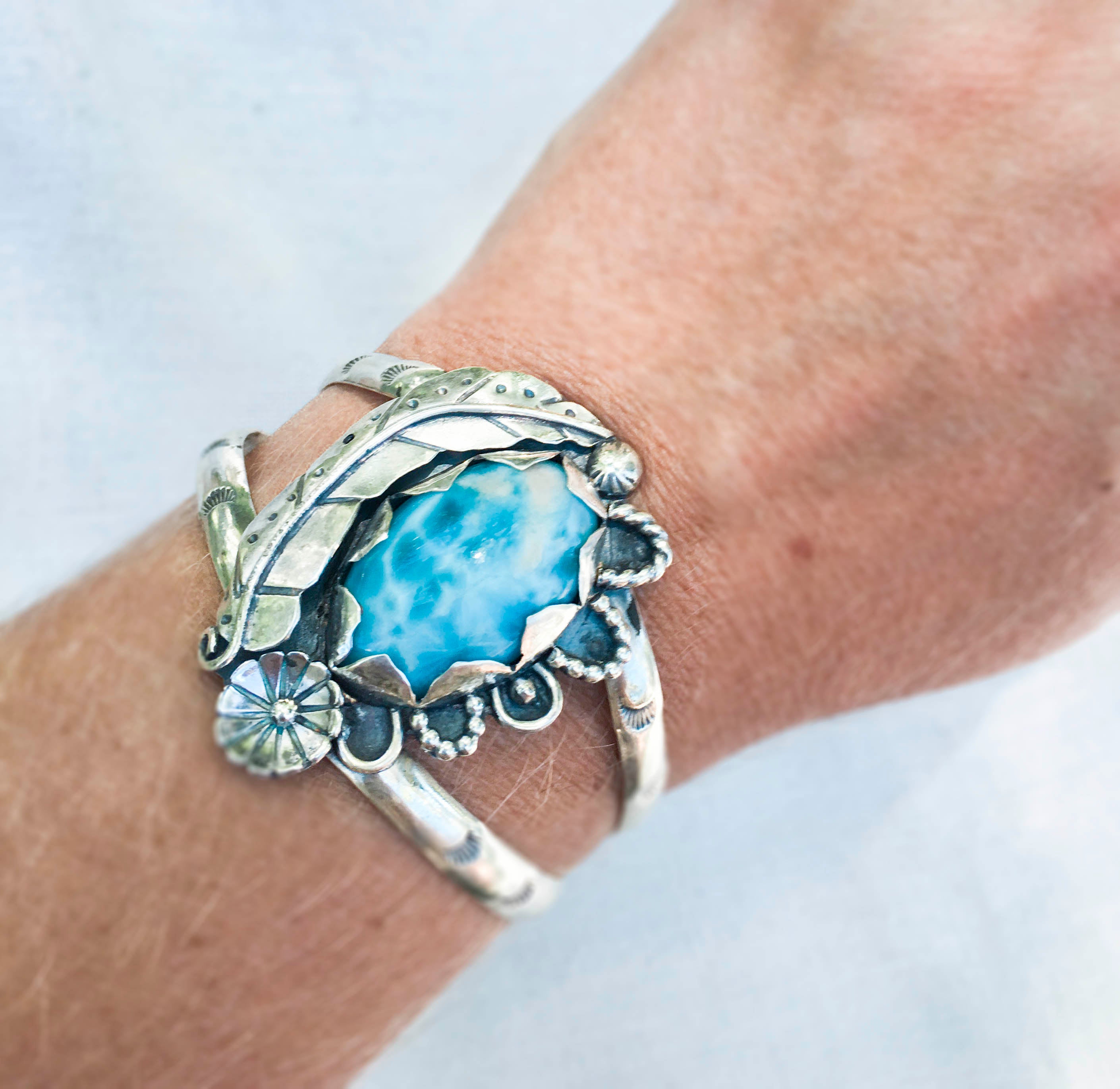 TREASURE CUFF: Larimar