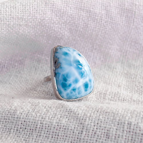 LIGHT RING: Larimar
